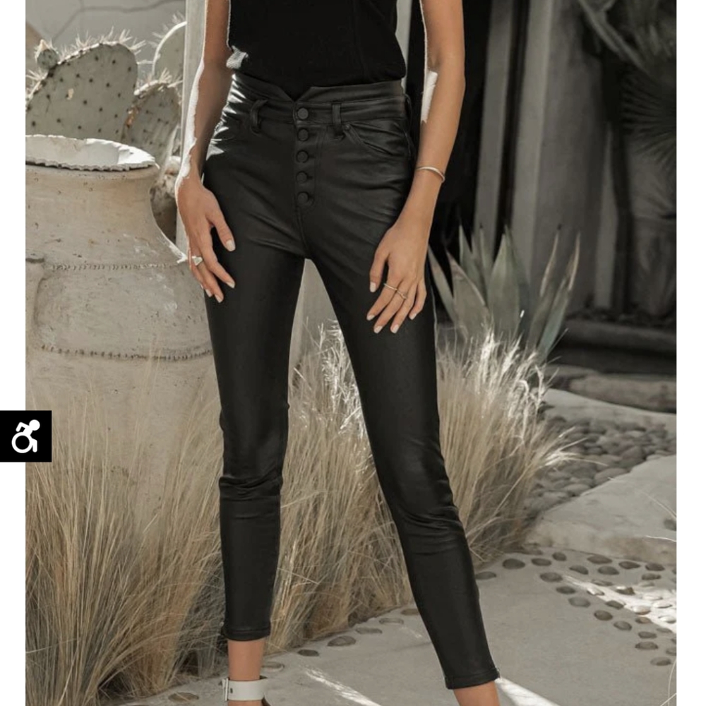 Kancan high rise ankle skinny vegan leather jeans size 26